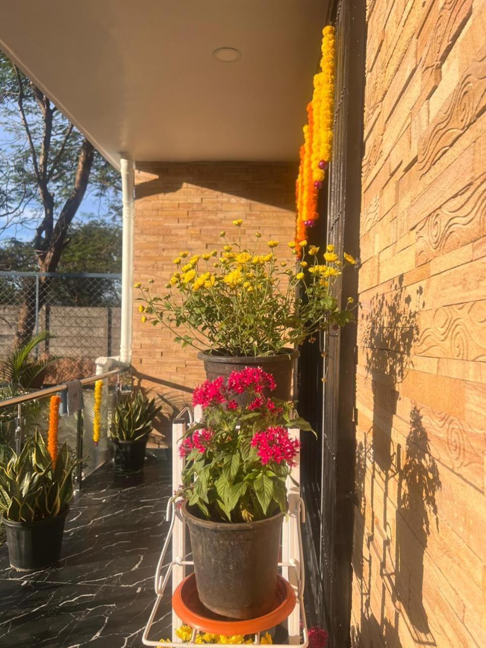 Mannat Villa With Swimming Pool And Garden Lonavala Exterior foto